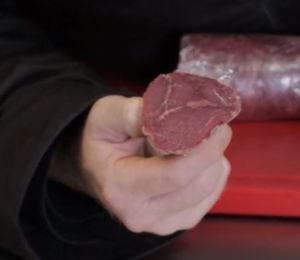 Mooi dooraderde tournedos!
